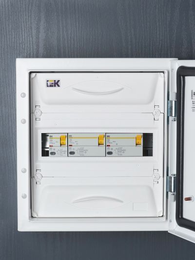 Выключатель дифференциальный (УЗО) ВД1-63S 4Р 32А 100мА IEK