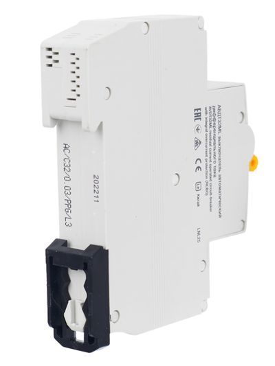 Выключатель автоматический дифференциального тока АВДТ32МL C32 30мА KARAT IEK