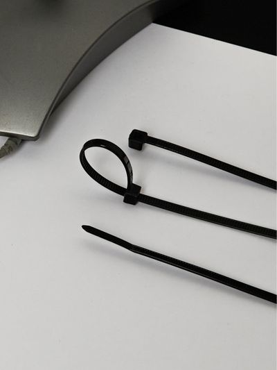 Хомут 3,6х350мм нейлон черный (100шт) IEK