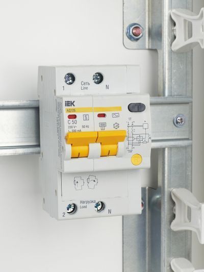 KARAT Дифференциальный автомат АД12S 2P 50А 300мА тип AC IEK