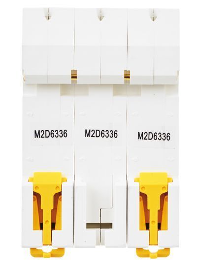 ARMAT Автоматический выключатель M06N 3P D 63А IEK