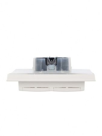 BRITE Розетка 2-местная с заземлением с защитными шторками и крышкой 16А в сборе IP44 РСбш12-3-44-БрЖ жемчуг IEK