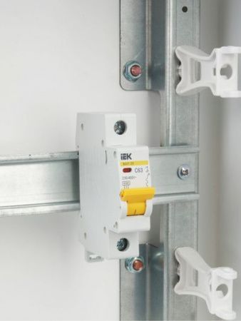 KARAT Автоматический выключатель ВА47-29 1P C 63А 4,5кА IEK