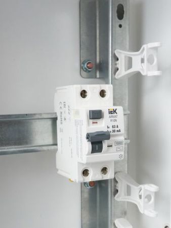 ARMAT Выключатель дифференциального тока R10N 2P 63А 30мА тип AC IEK