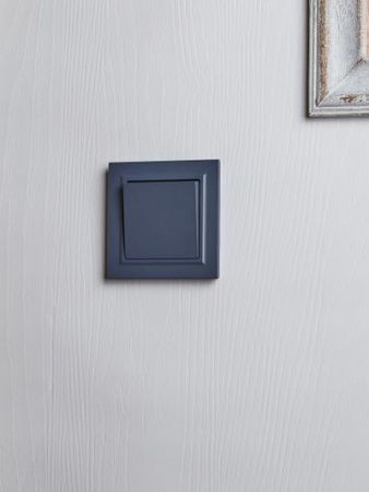 BRITE Выключатель 1-клавишный проходной 10А ВС10-1-6-БрМ маренго IEK